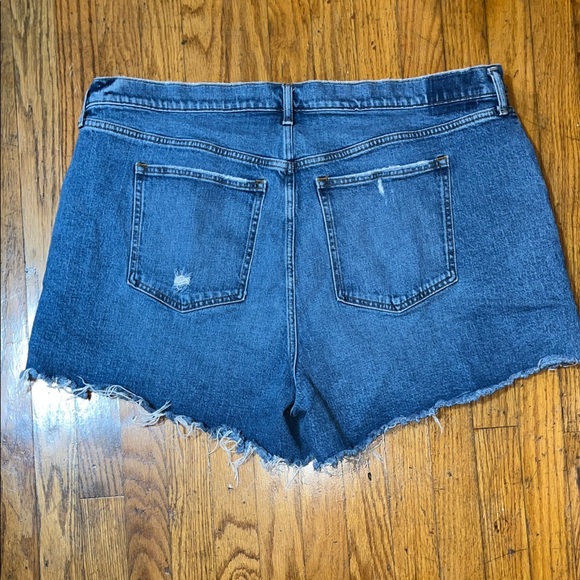 Abercrombie & Fitch High Rise Curve Love Mom Short Denim Shorts Size 36/22 - Picture 6 of 8